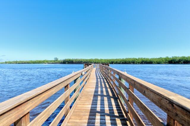 Building Photo - 5125 SE Matousek St