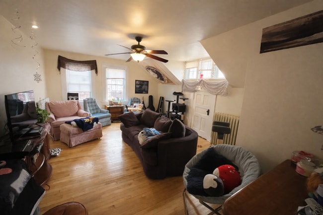 Building Photo - 3956-3958 N Murray