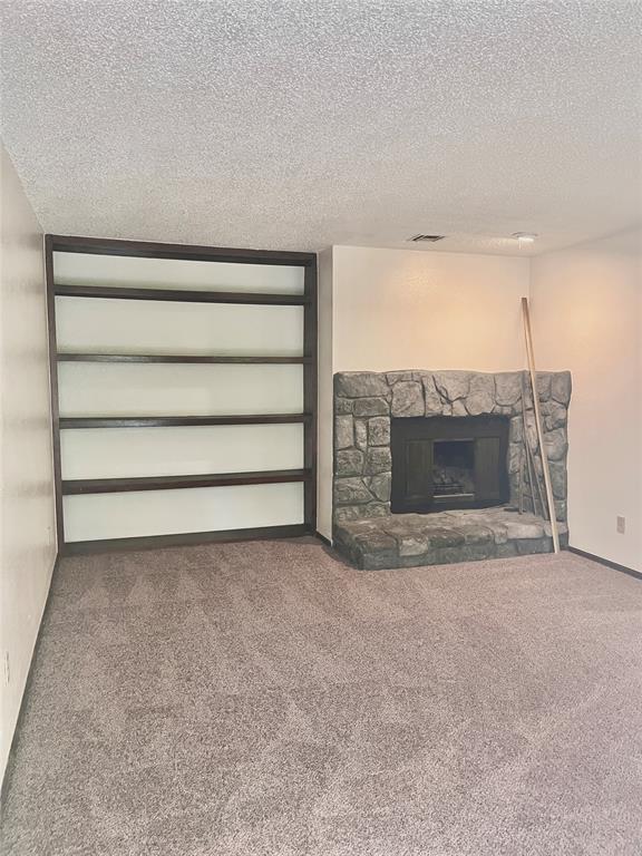 Building Photo - 312 Falcon Ct