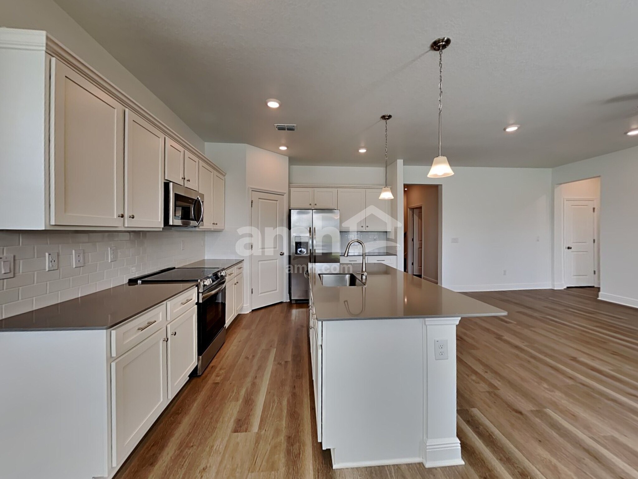 Building Photo - 6377 Atlantic Bch Ave
