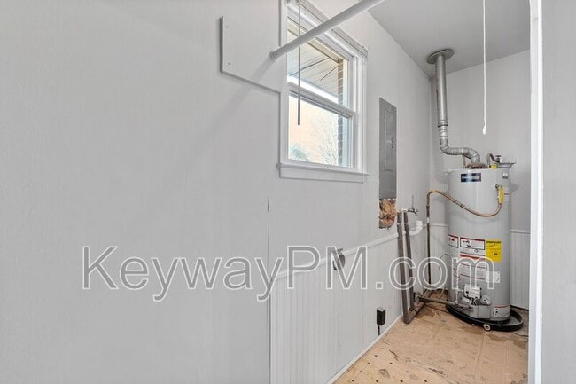 Building Photo - 116 Thomas Dr