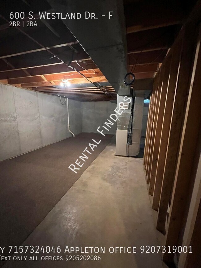 Building Photo - 600 S Westland Dr