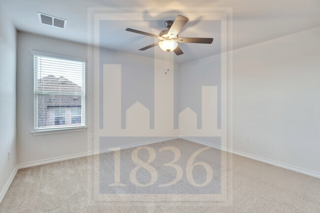 Building Photo - 17609 Chino Ln