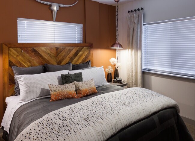 Building Photo - 1111 Studewood-ID61.02