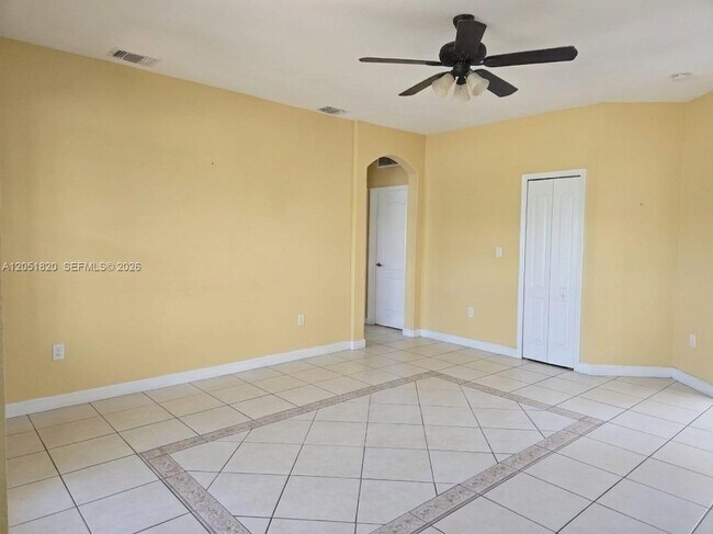 Building Photo - 15350 SW 11th St