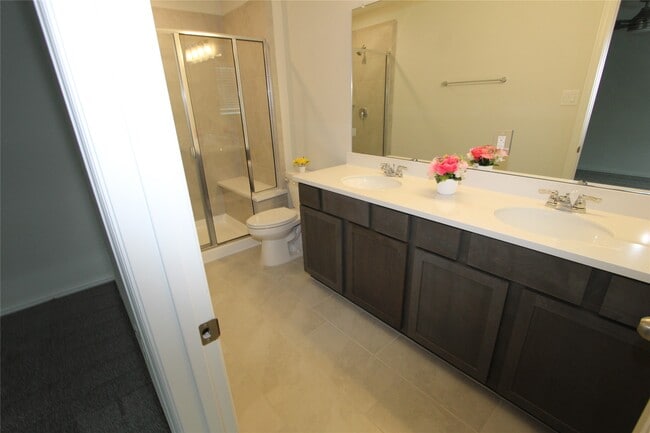 Building Photo - 27802 Western Crk Ct