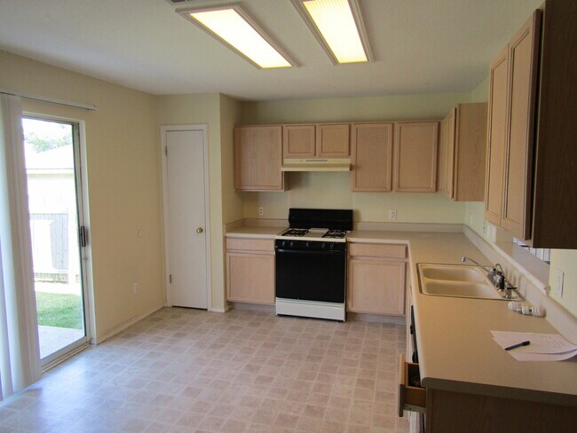 Building Photo - 3913 Haleys Way
