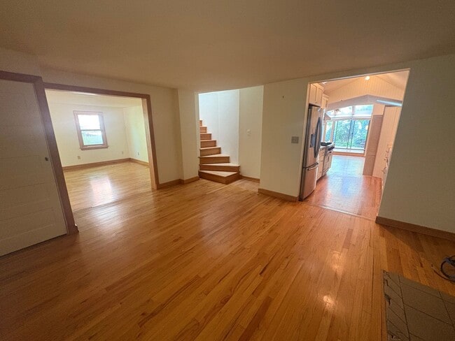 Building Photo - 531 Arapahoe Ave