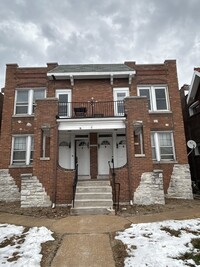 Building Photo - 5051 Chippewa St