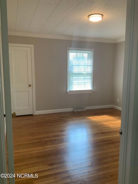 Building Photo - 1101 N Poplar St