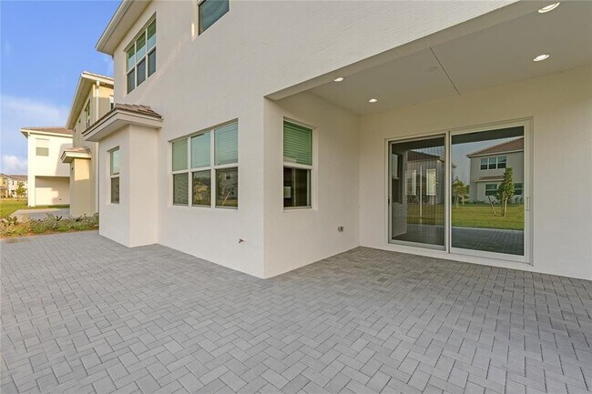 Building Photo - 14965 RedCove Pl