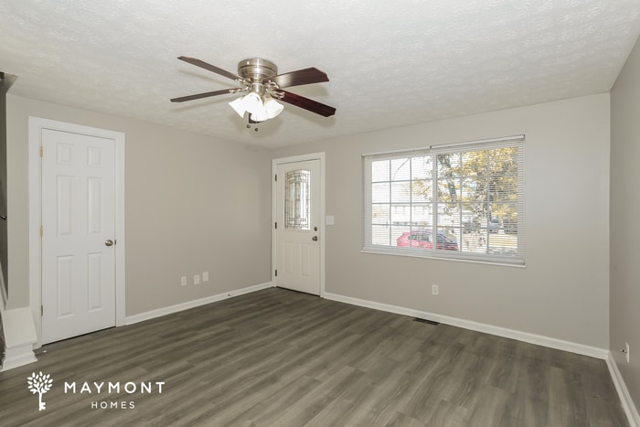 Building Photo - 1711 W Kemper Rd