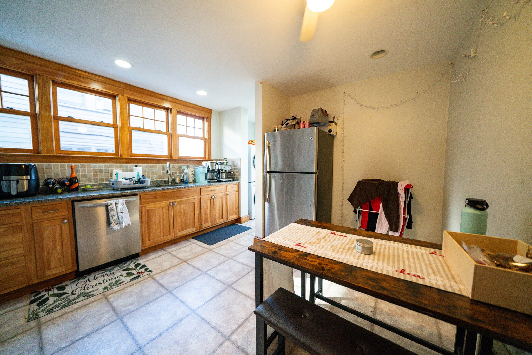 Building Photo - 202 Calumet St