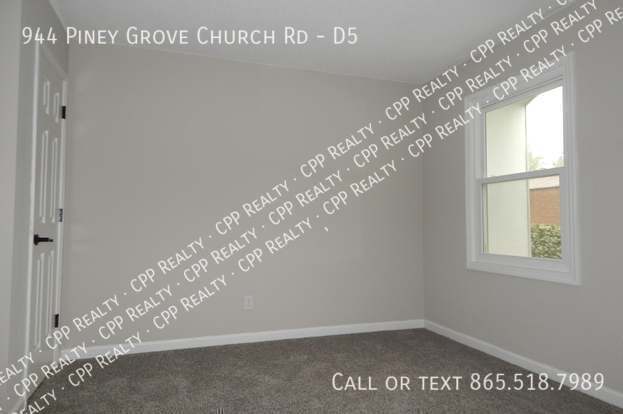 Building Photo - 944 Piney Grove Church Rd