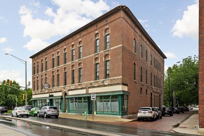 Primary Photo - 970 Fort Wayne Ave