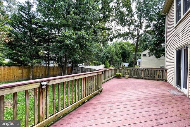Building Photo - 7107 Dudrow Ct