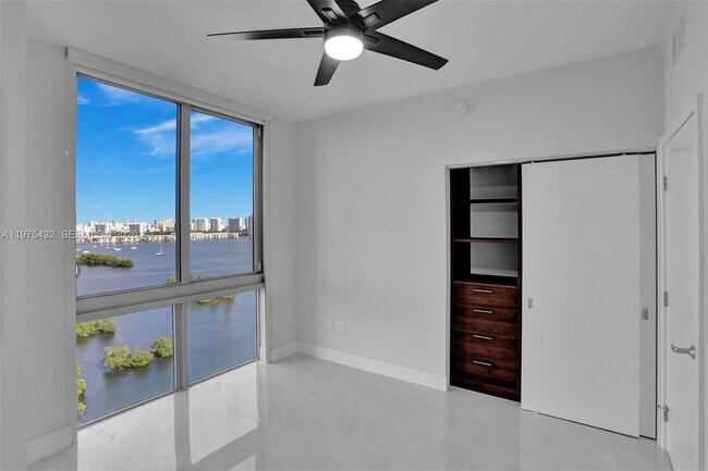Building Photo - 16385 Biscayne Blvd