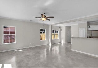 Building Photo - 5018 Wilburn Ave