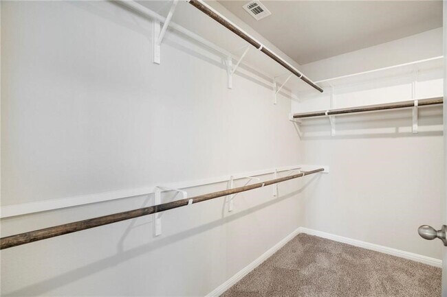 Building Photo - 19004 Elk Horn Dr