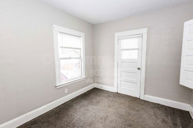 Building Photo - 3390 E 135th St