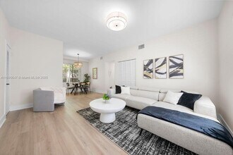 Building Photo - 1471 Lincoln Terrace