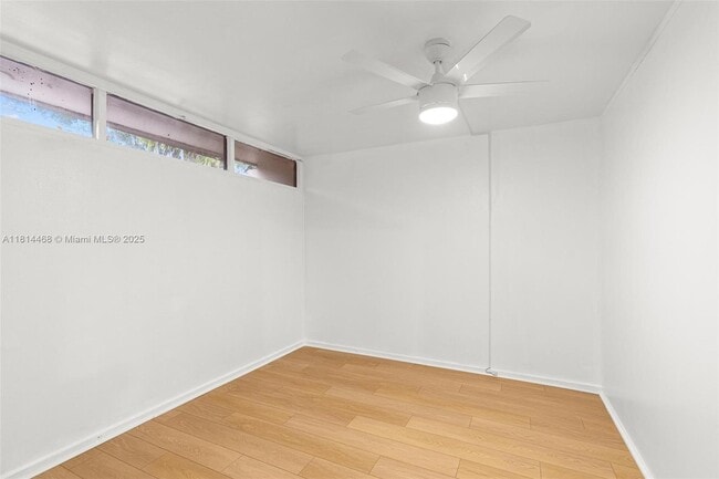 Building Photo - 15007 Coconut Ct