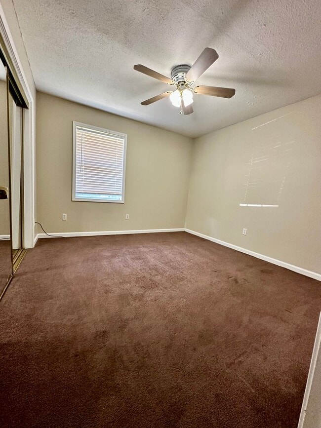 Building Photo - Cute 3 Bedroom Home In South Jackson