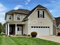 Building Photo - 1935 Shillington Dr