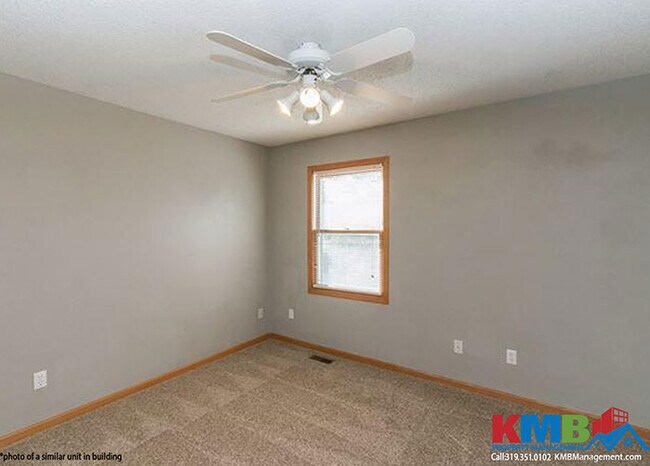 Building Photo - 60 Parkview Ct