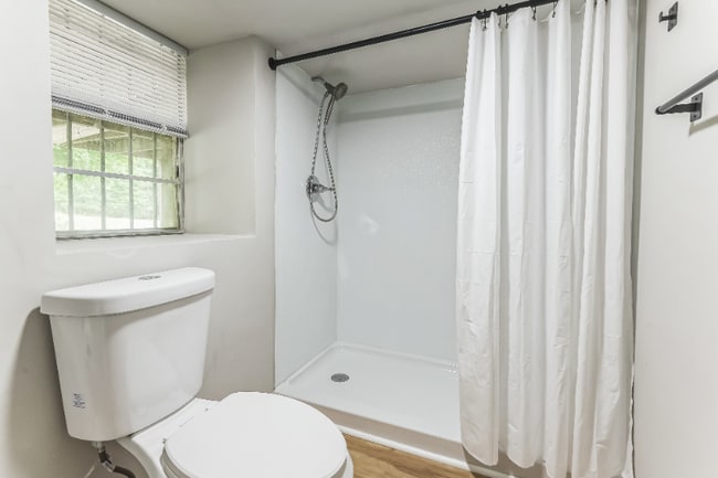 Building Photo - 2265 Wildwood Dr