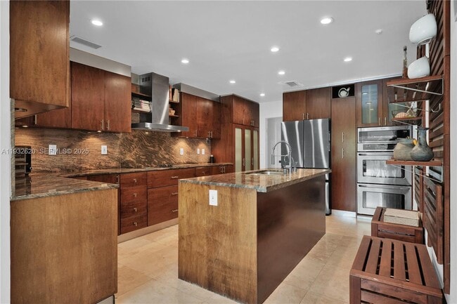 Building Photo - 2101 NE 211th Terrace