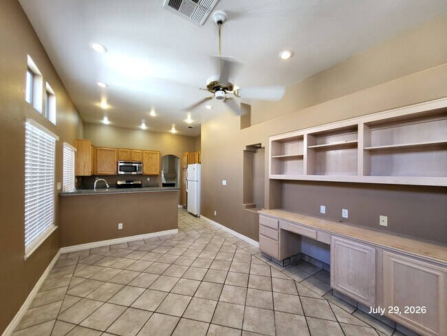 Building Photo - 9436 Summer Rain Dr