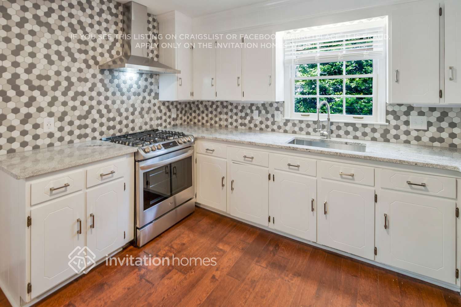 Building Photo - 929 Eaglewood Ave