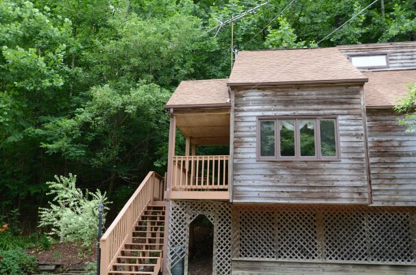 Building Photo - 810 Meerkat Ln