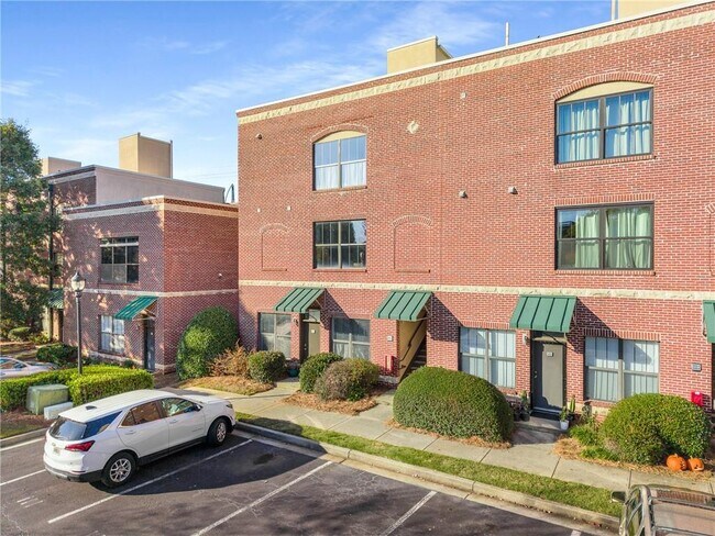 Building Photo - 791 Wylie St SE