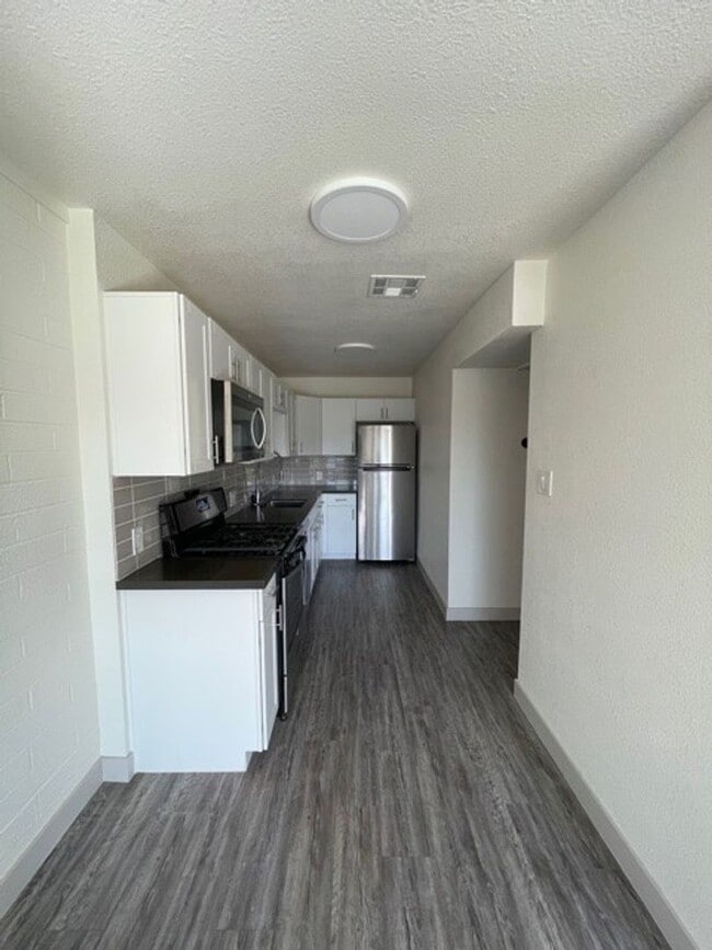 Building Photo - 3031 N 69th Pl