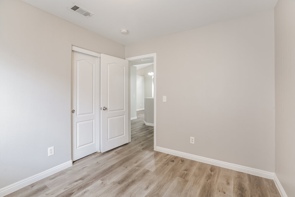 Building Photo - 1916 Fossil Butte Way