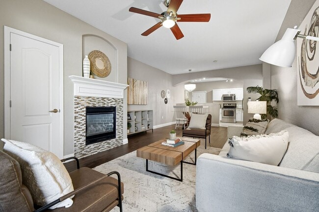 Building Photo - Charming & Updated Unit in Prime Denver Location