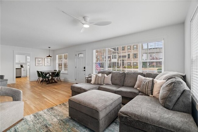 Building Photo - 2790 Sardis St