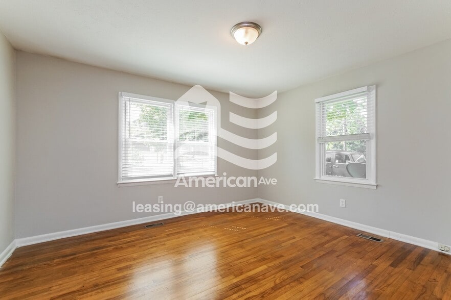 Building Photo - 7526 Decatur Dr