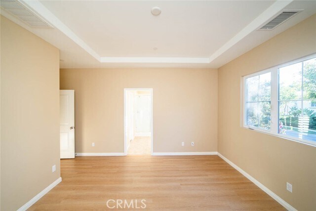 Building Photo - 55 Ivory Petal