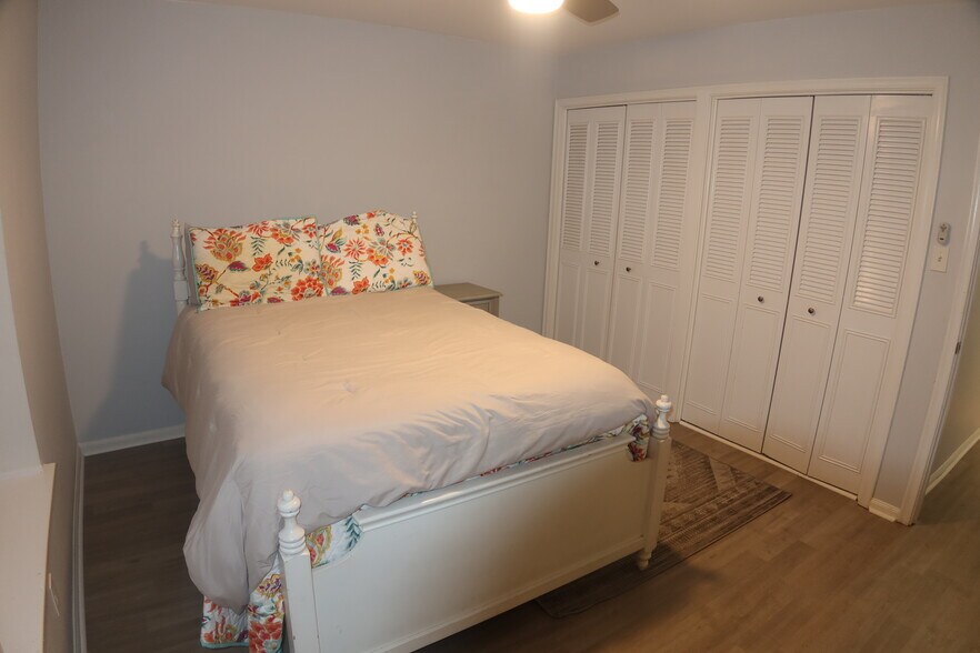 Building Photo - 3730 Fairfield Ave