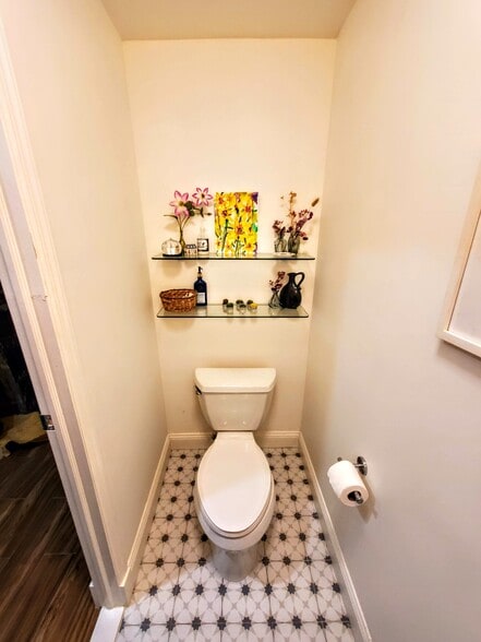 Building Photo - 917 Jefferson Ave