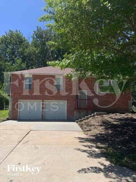 Primary Photo - 1708 NE Balboa St
