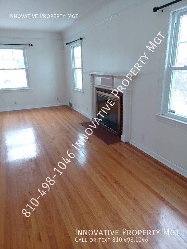 Building Photo - 611 Roome Ct