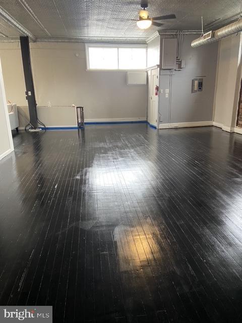 Building Photo - 19 W Main St