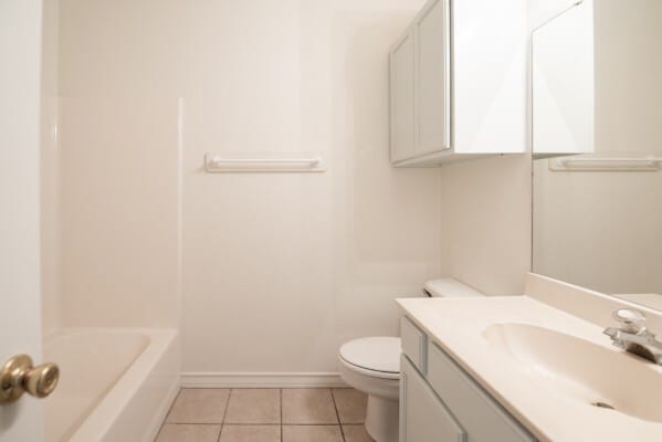 Building Photo - 15110 Leeward Dr