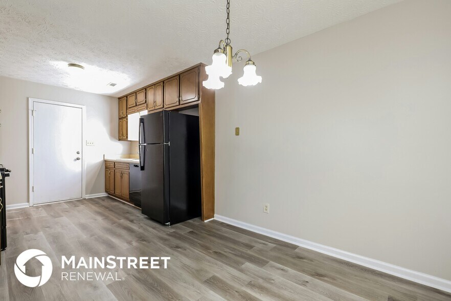 Building Photo - 335 Cornwallis Way