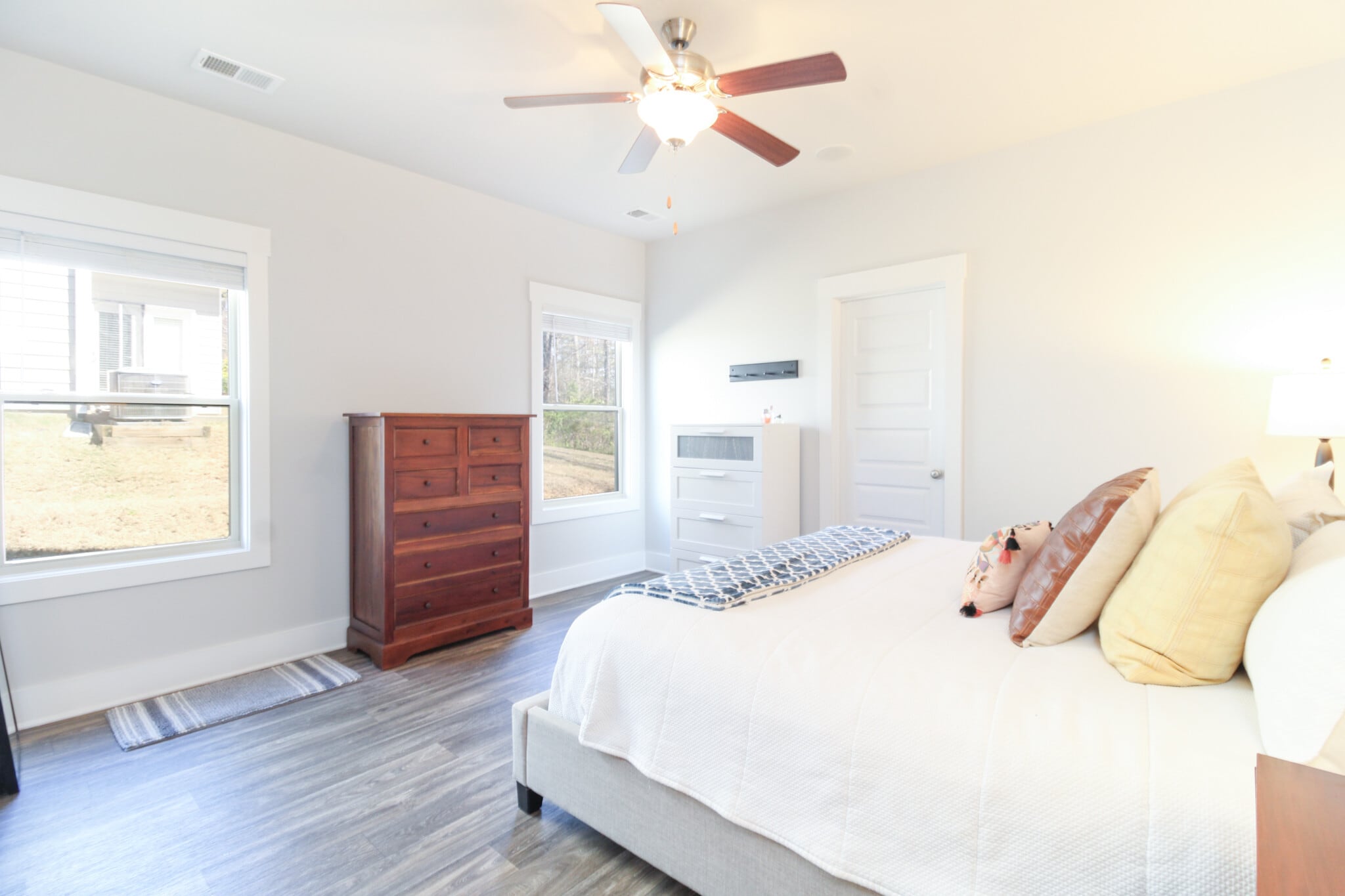 Building Photo - 421 Park W Blvd