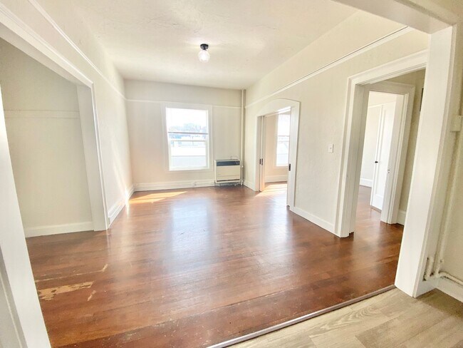 Interior Photo - Buena Vista